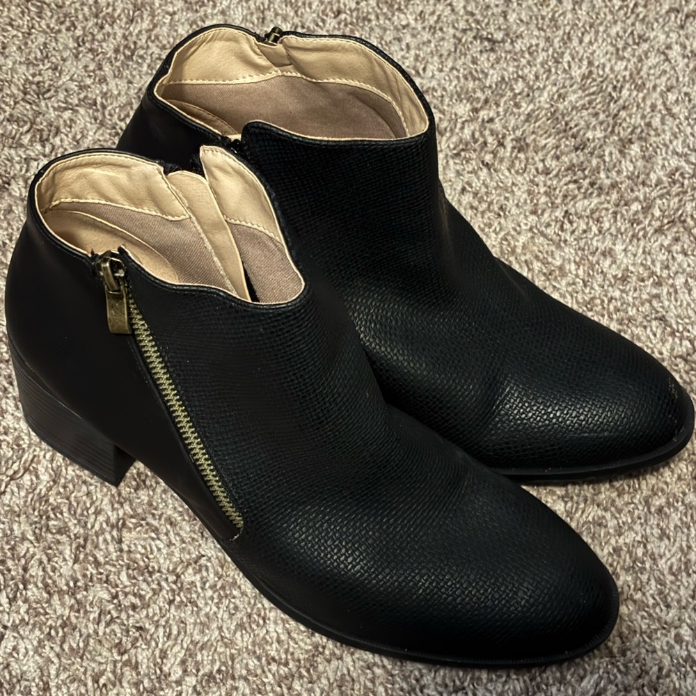 Black Ankle Boot Size 11